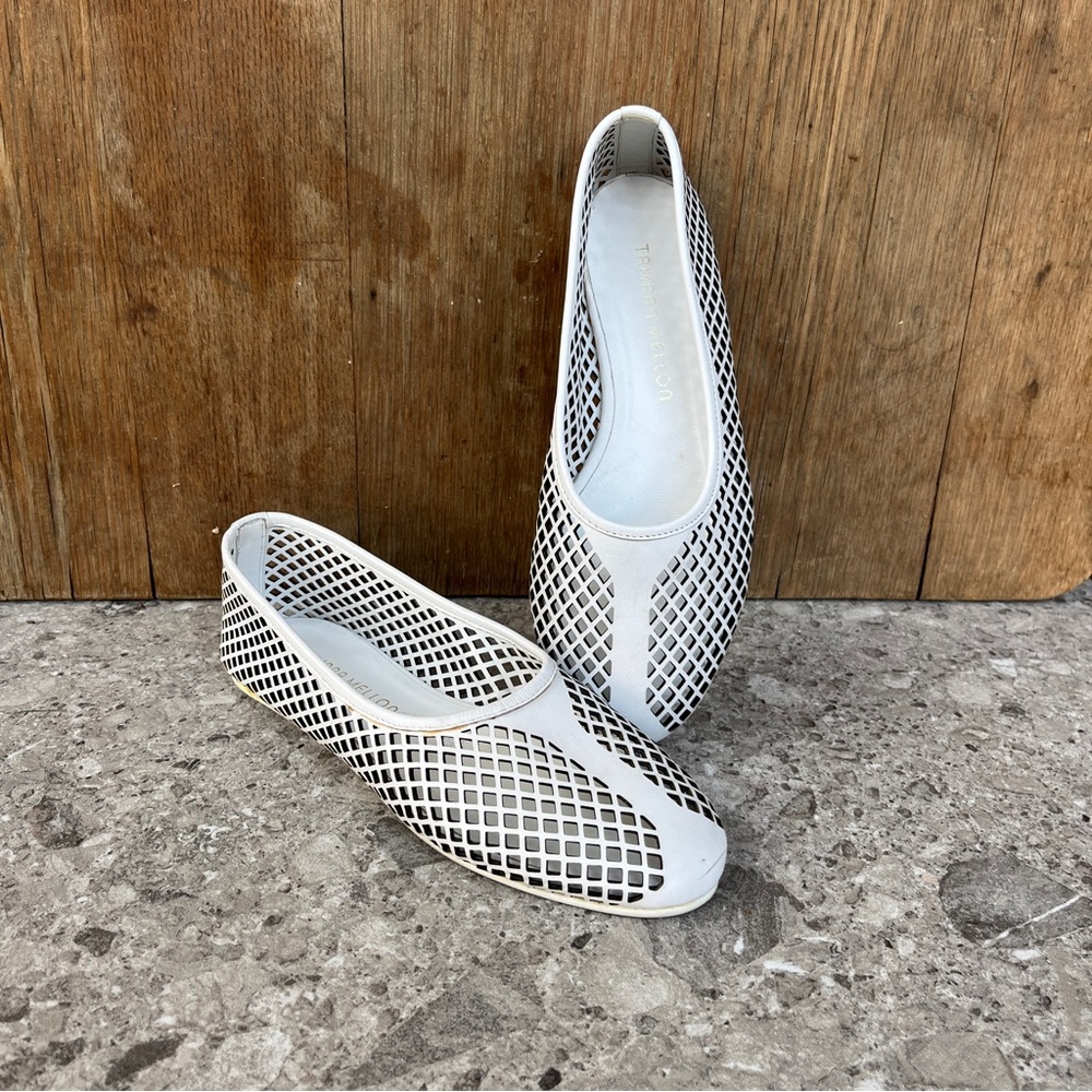 Tamara Mellon White Women's Lihi Cutout Ballet Flats Size 35.5 EU Made in Italy